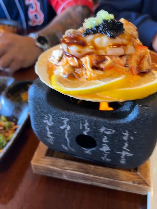 Satang Infinity - Sushi Bars Near Me - Billerica, Massachusetts
