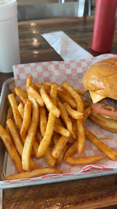 Burger 82 - Burgers Near Me - Allen, Texas