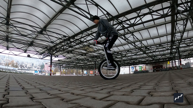riu submission: 180 with hand on the tire