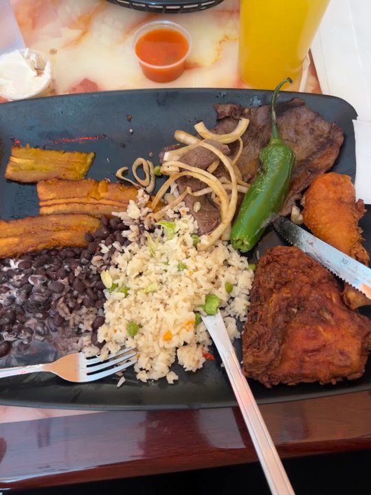 Pollo Shaddai - Latin American Near Me - Lawrence, Indiana