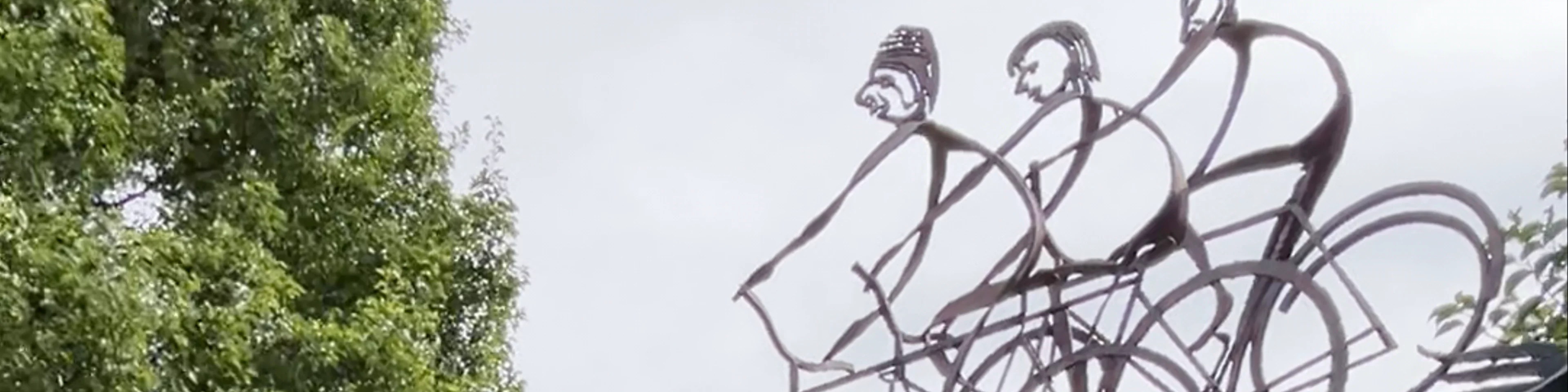 Statua dedicata al ciclismo