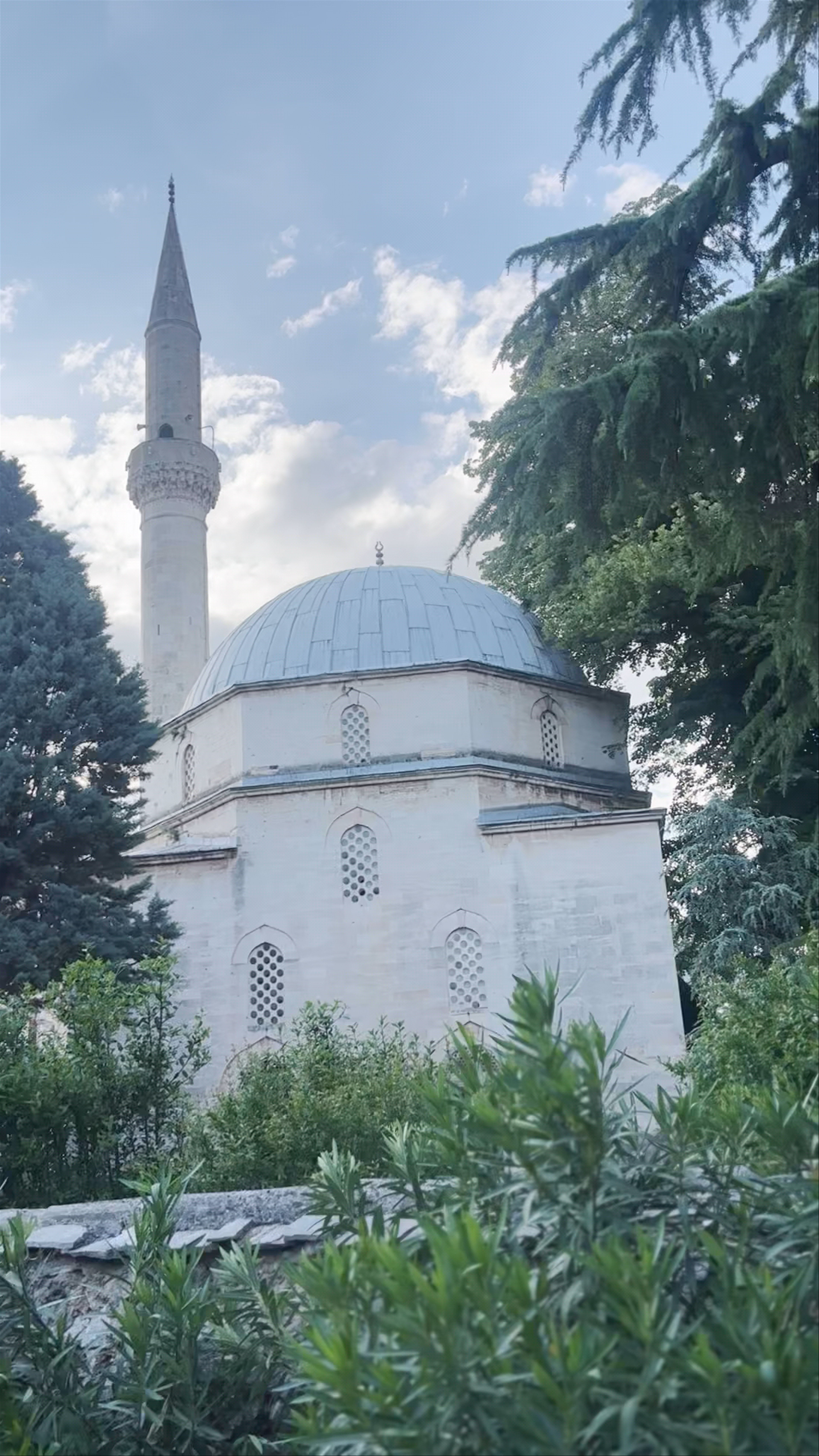 Karađoz Beg Mosque