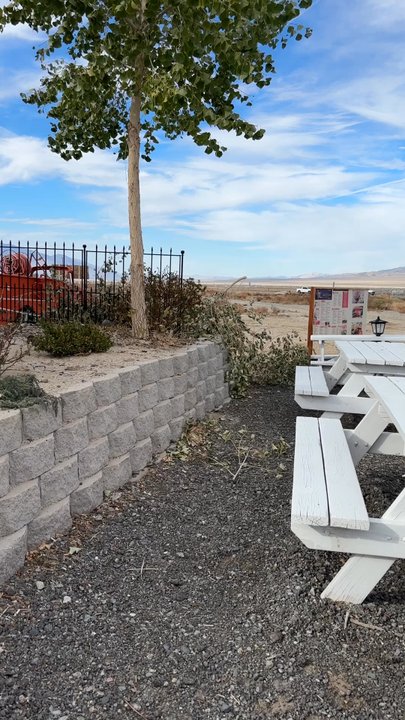 Pepper's Place - Outside dining area - American Near Me - Hawthorne, Nevada