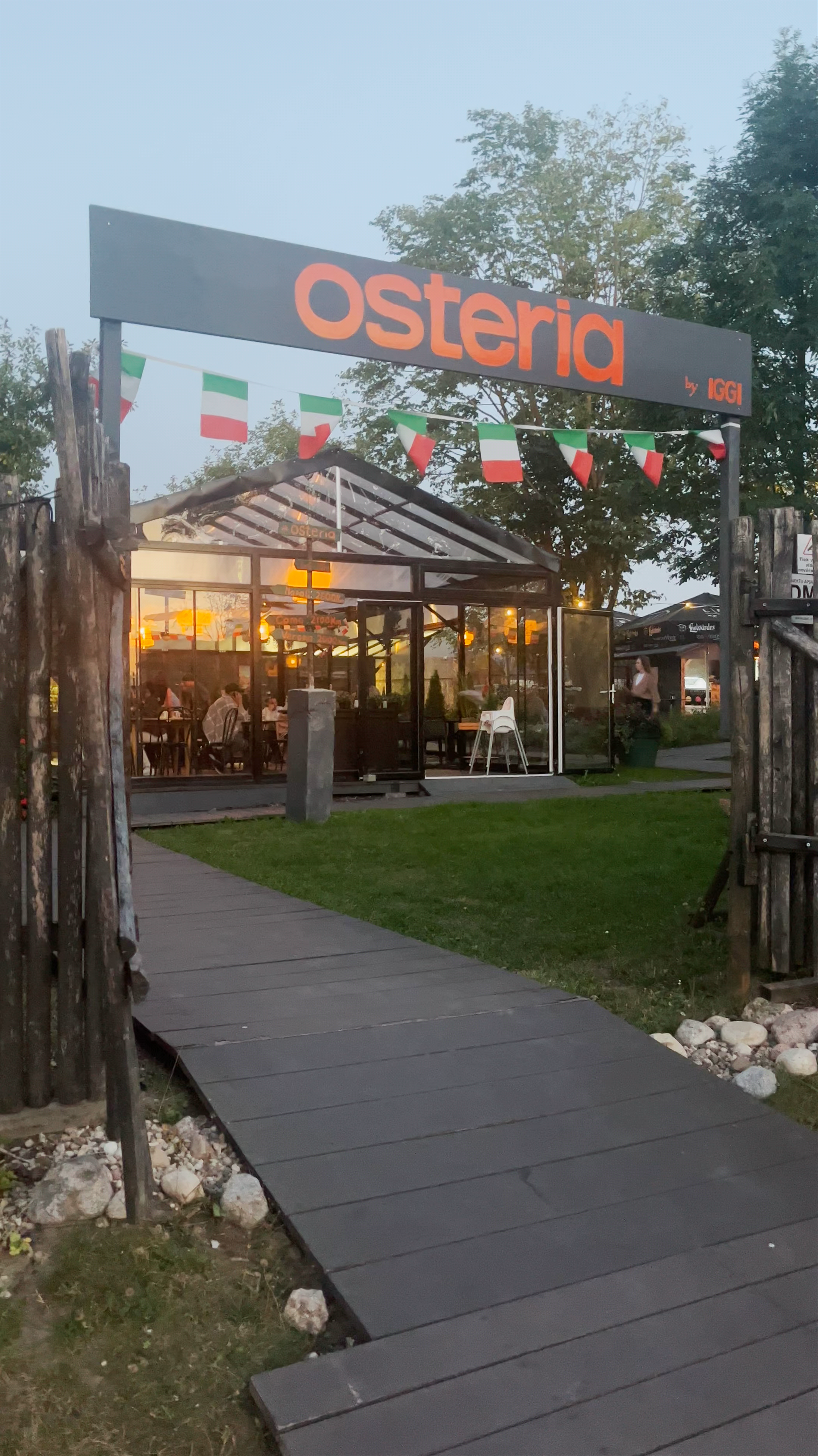 Osteria Pasta & Vīns: Italian Dining in Sainte-Thérèse