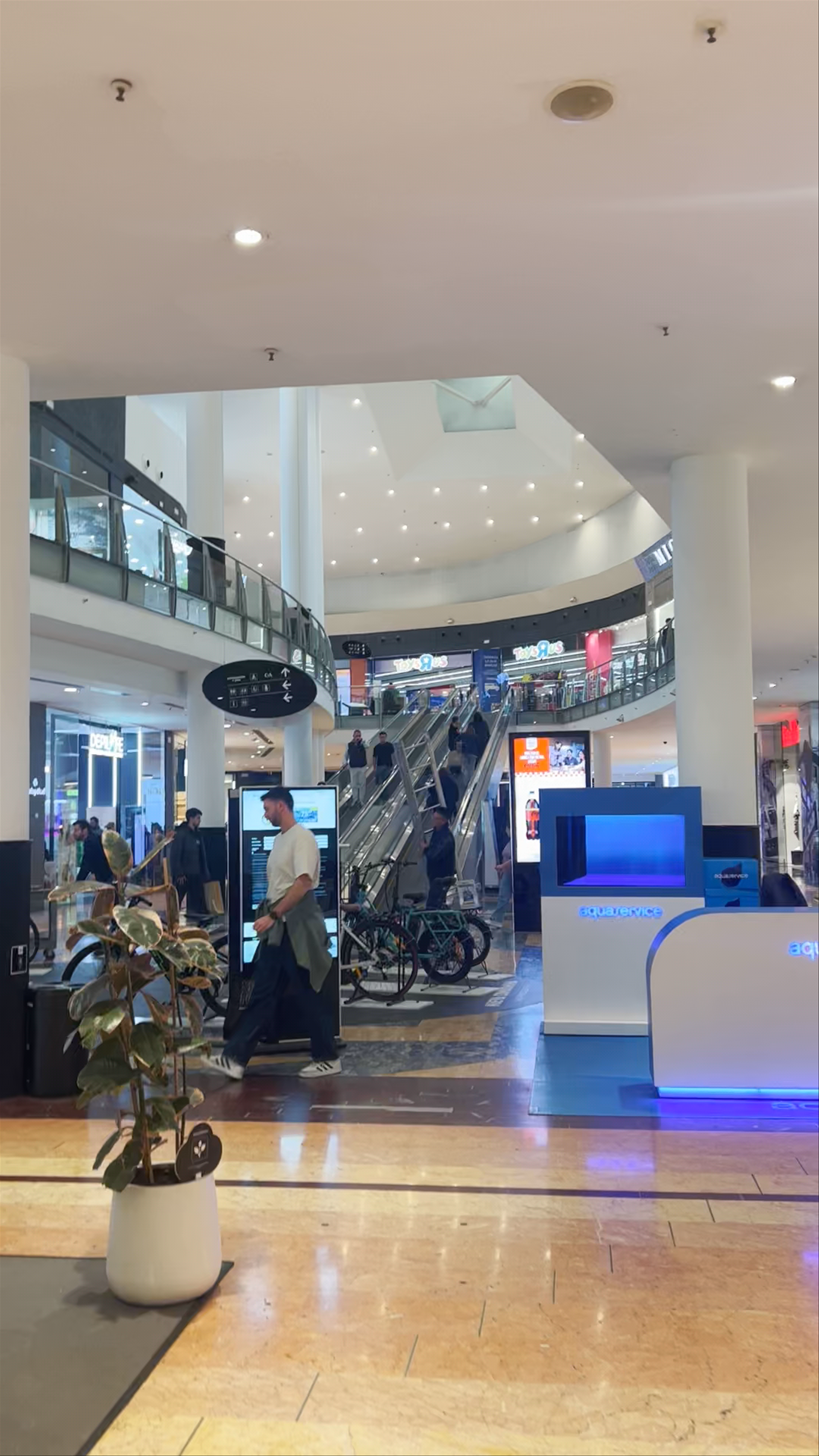Centro Comercial Nueva Condomina
