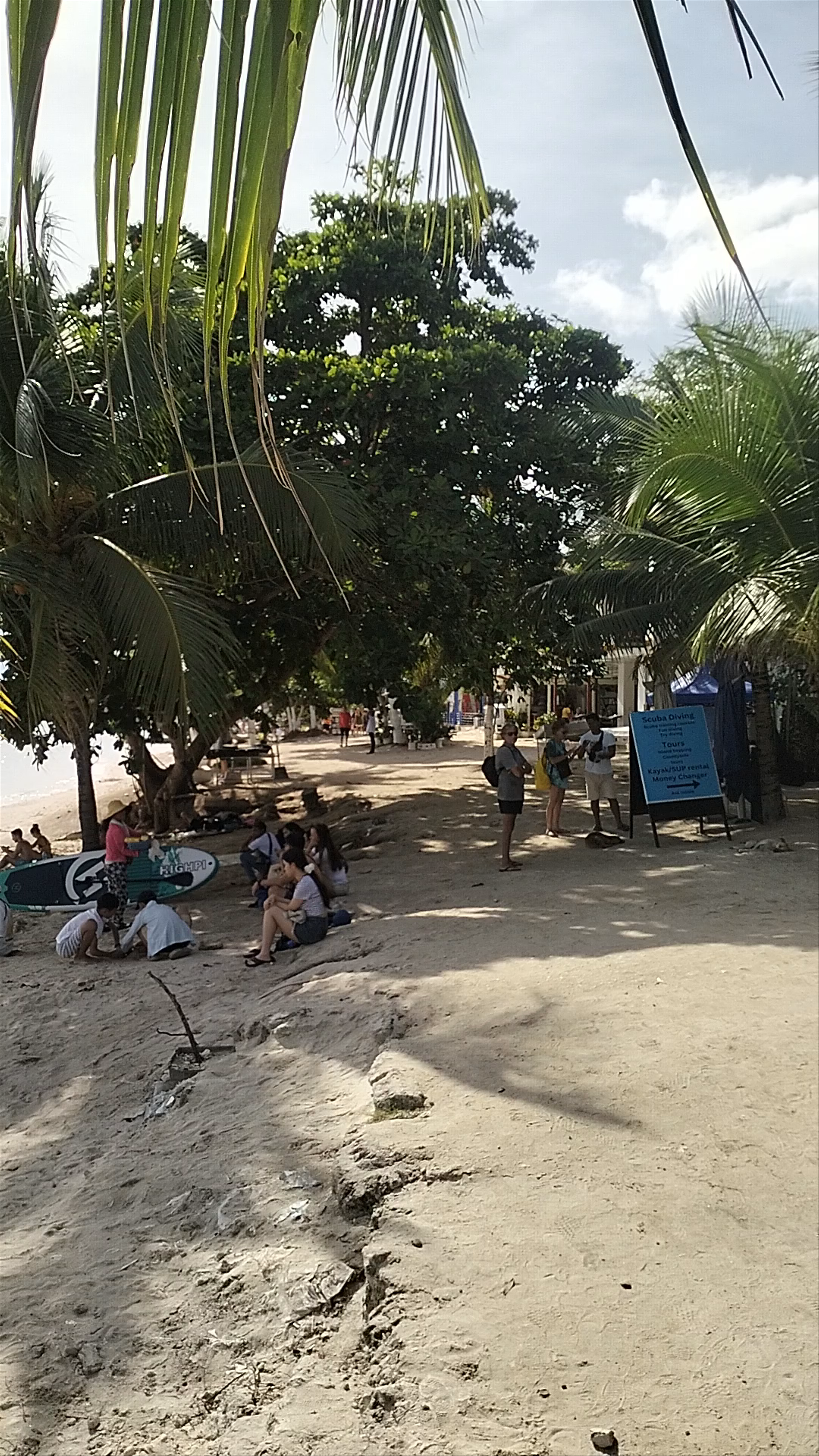 Alona Beach
