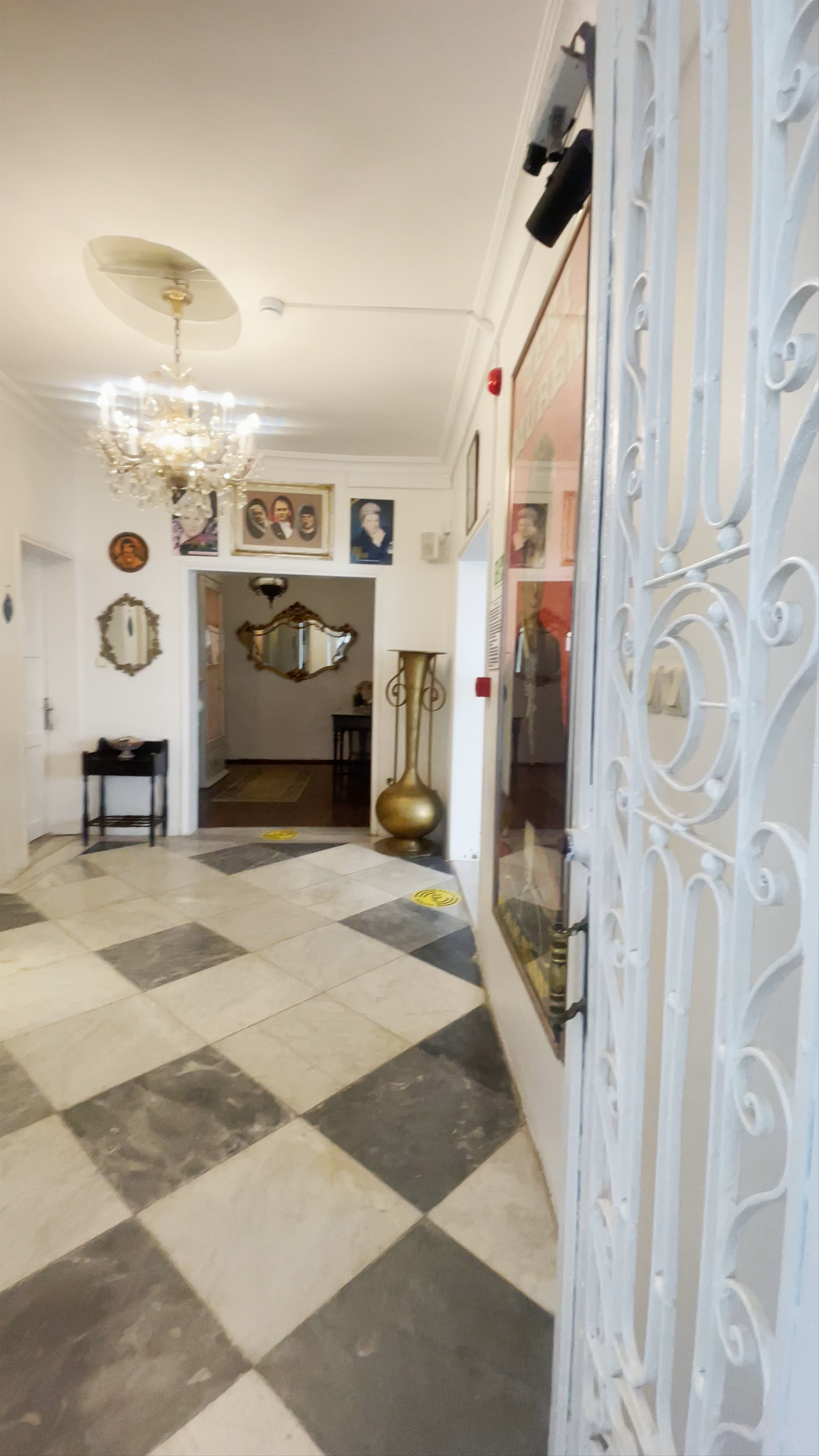 Zeki Müren Sanat Müzesi