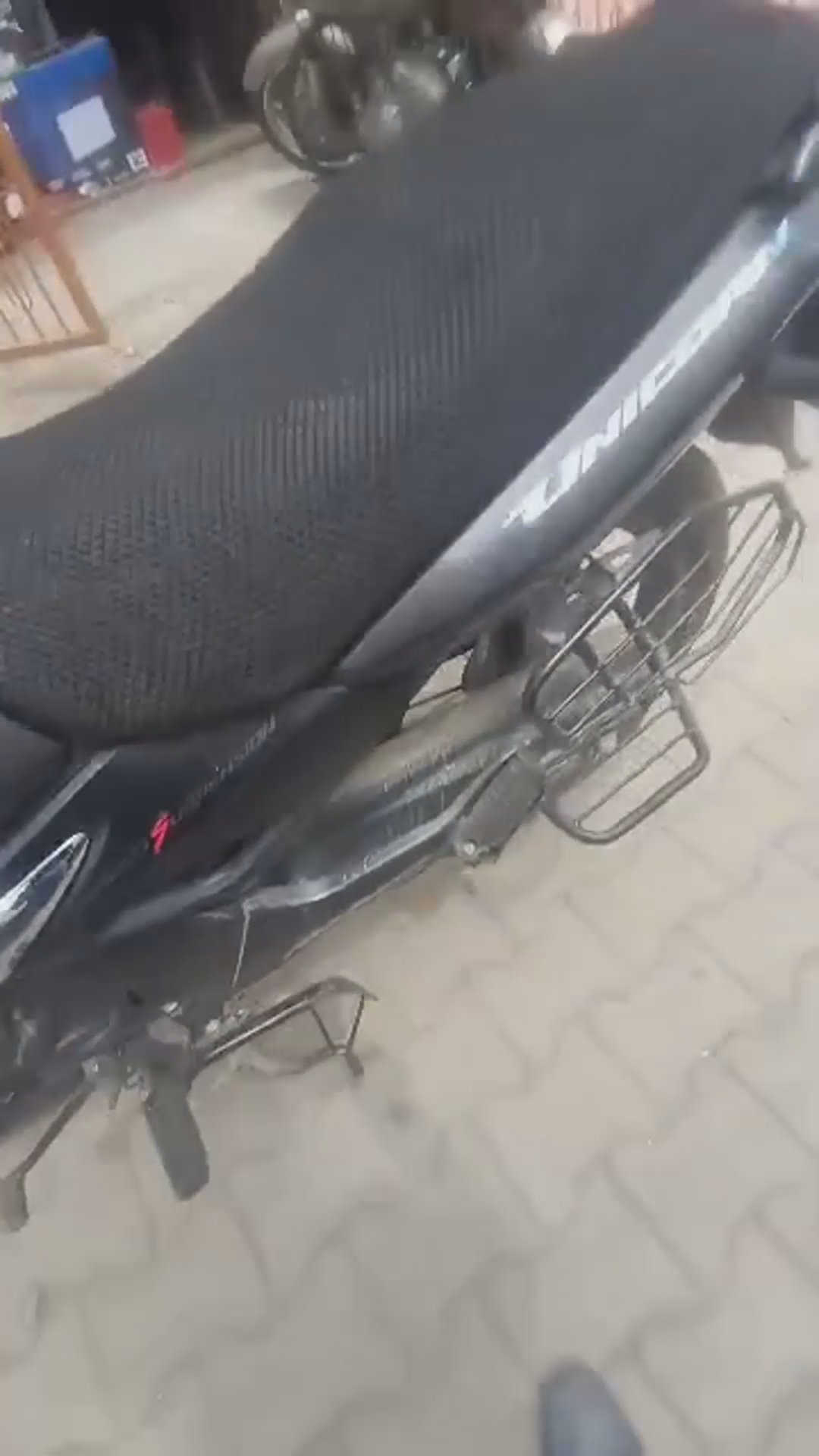 Walk-around video thumbnail