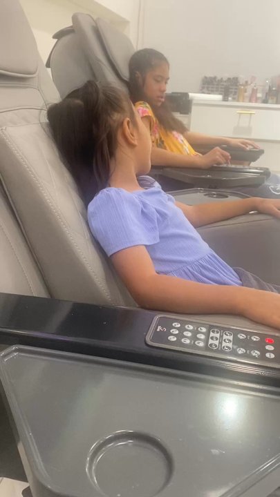Grapevine Nails and Spa - Back massagers - Nail Salons Near Me - Grapevine, Texas
