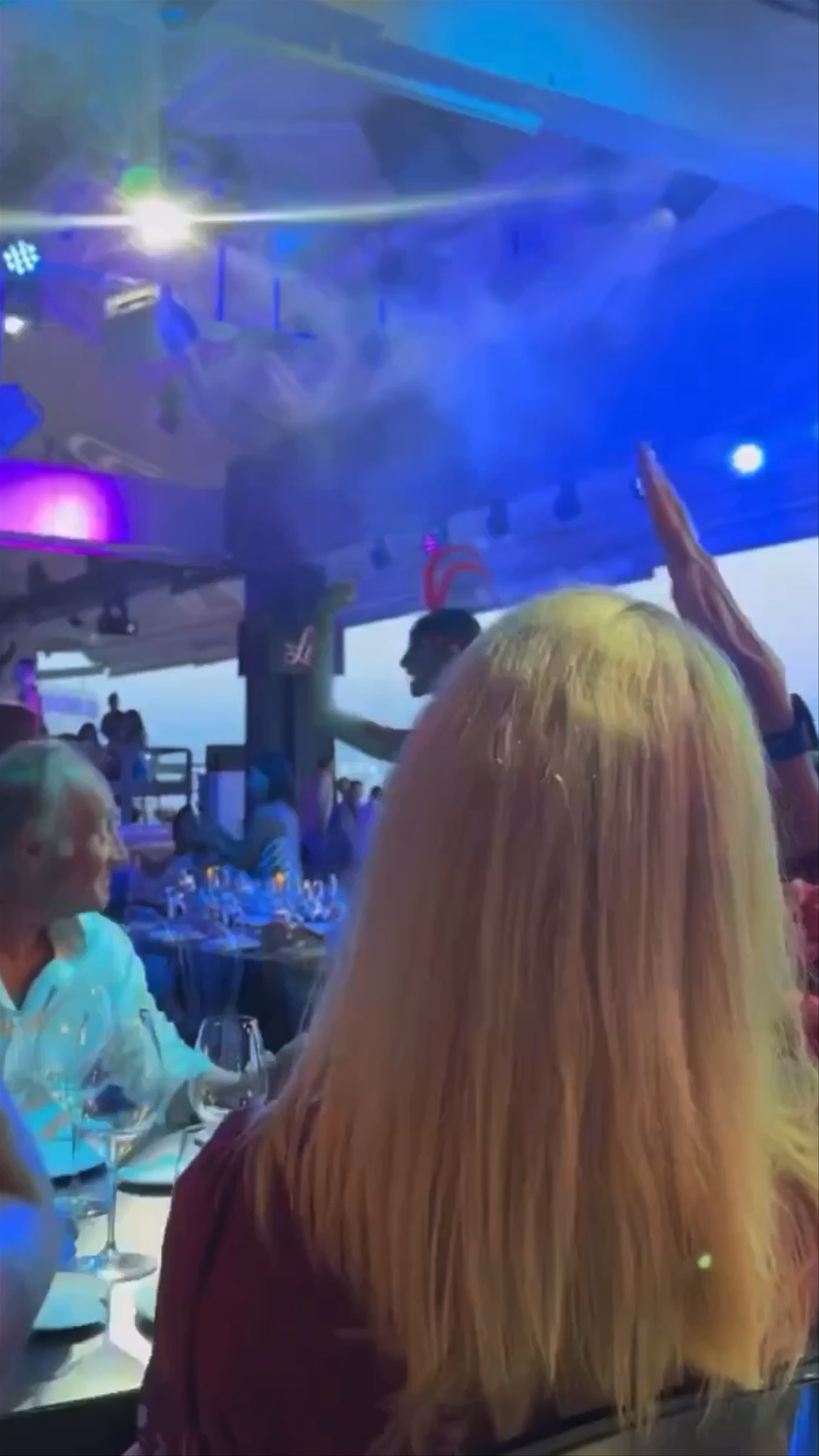 Lío Ibiza: Vibrant Dining and Nightlife Experience