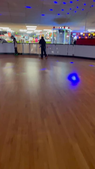 Thunderbird Roller Rink - Skating Rinks Near Me - Plano, Texas