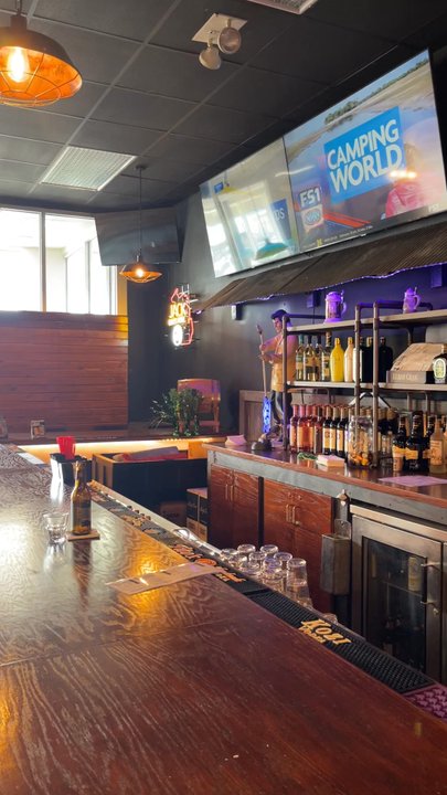 Rusty Rooster Saloon - Bars Near Me - Warren, Michigan