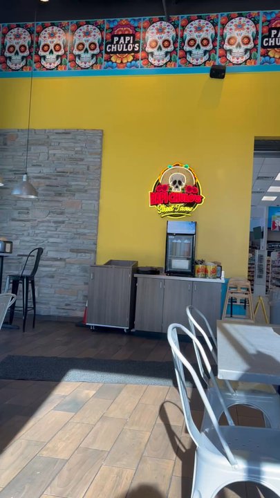 Papi Chulo's Street Tacos - Restaurant - Tacos Near Me - Saint John, Indiana