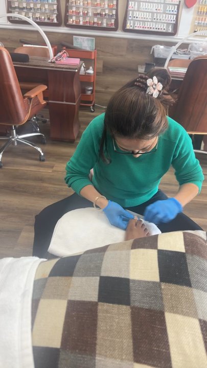 Queen Nails & Spa - Day one when they lied - Nail Salons Near Me - Paramount, California