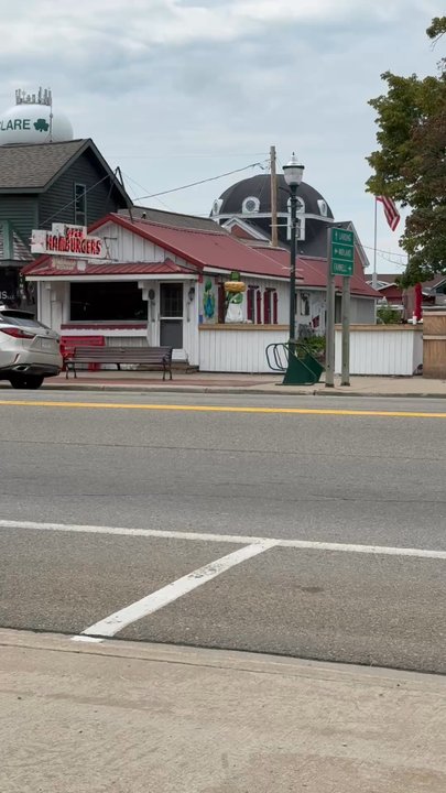 Whitehouse Restaurant - Diners Near Me - Clare, Michigan
