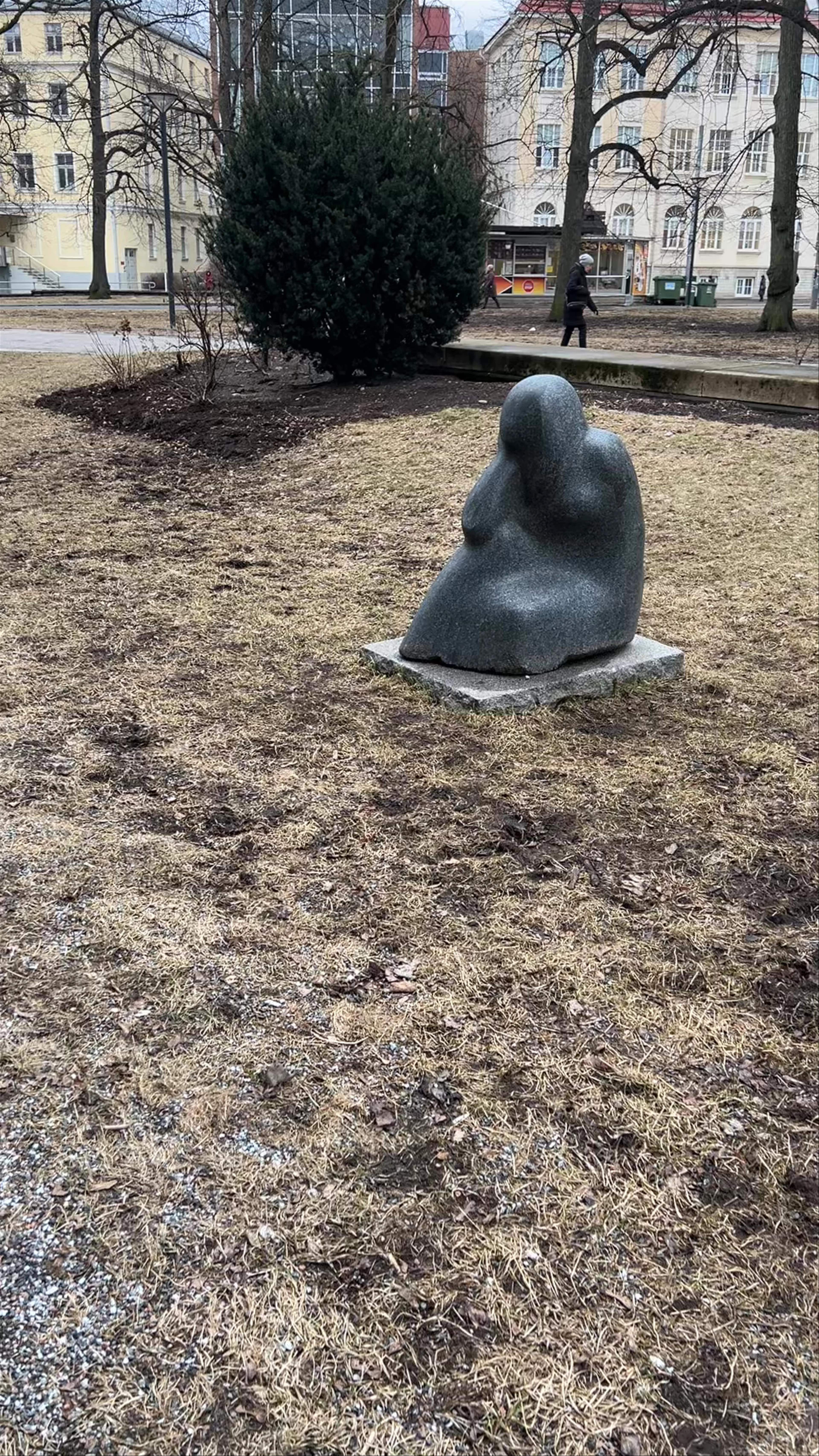 Sculpture Sailor's Wife, Freedom Square