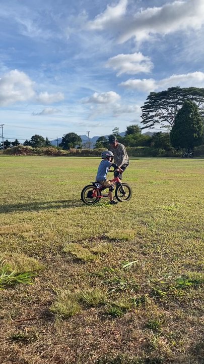 BIKEFACTORY - Zeke trying bike out first time! - Bikes Near Me - Waipio, Hawaii