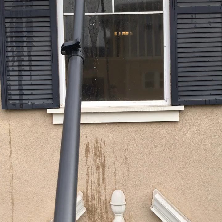 Easley Window Cleaning - Call us for a free estimate! We have the tools for the job. - Window Washing Near Me