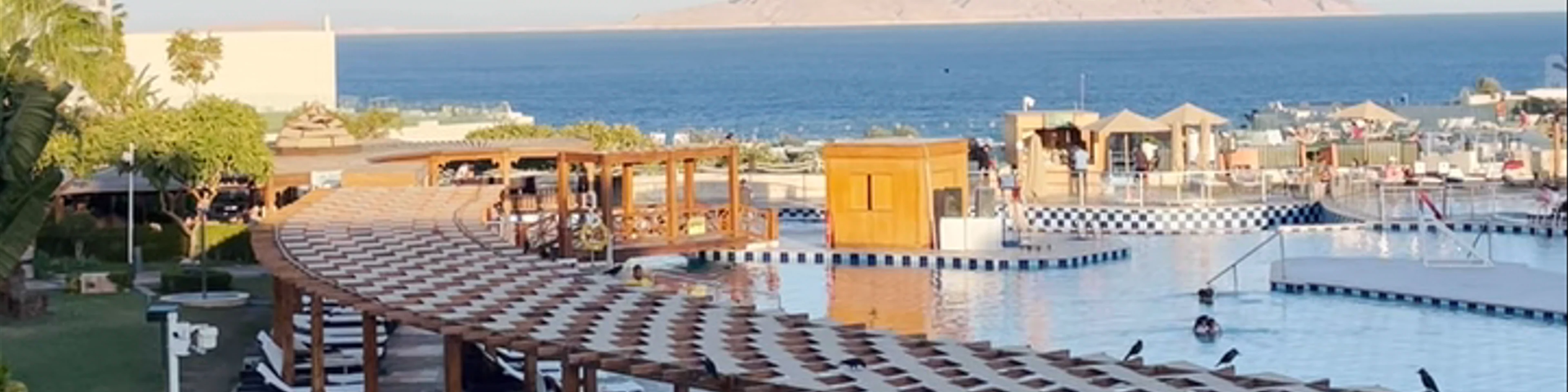 SUNRISE Arabian Beach Resort -Grand Select-