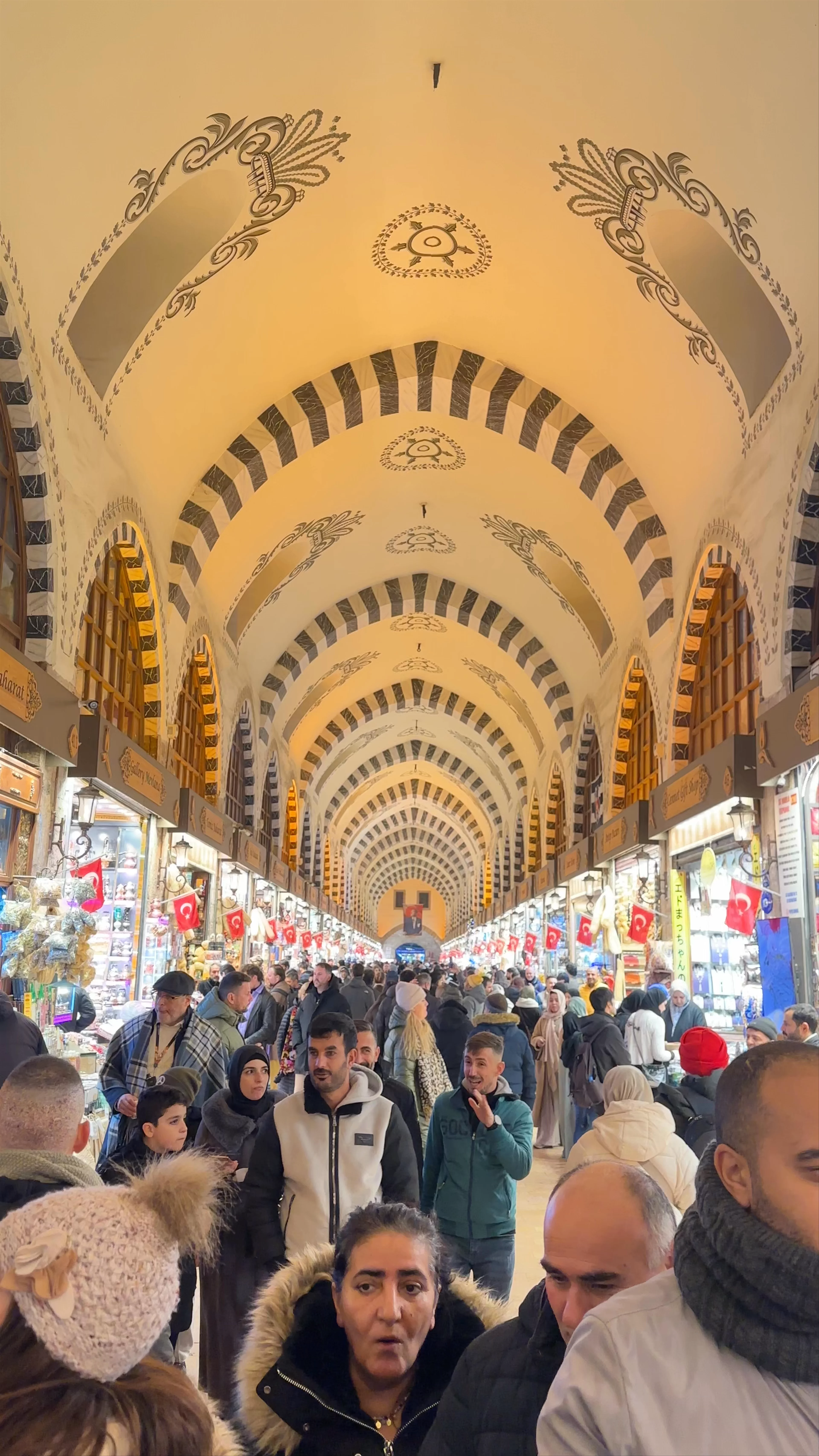 Mısır Çarşısı (Spice Bazaar), Rüstem Paşa
