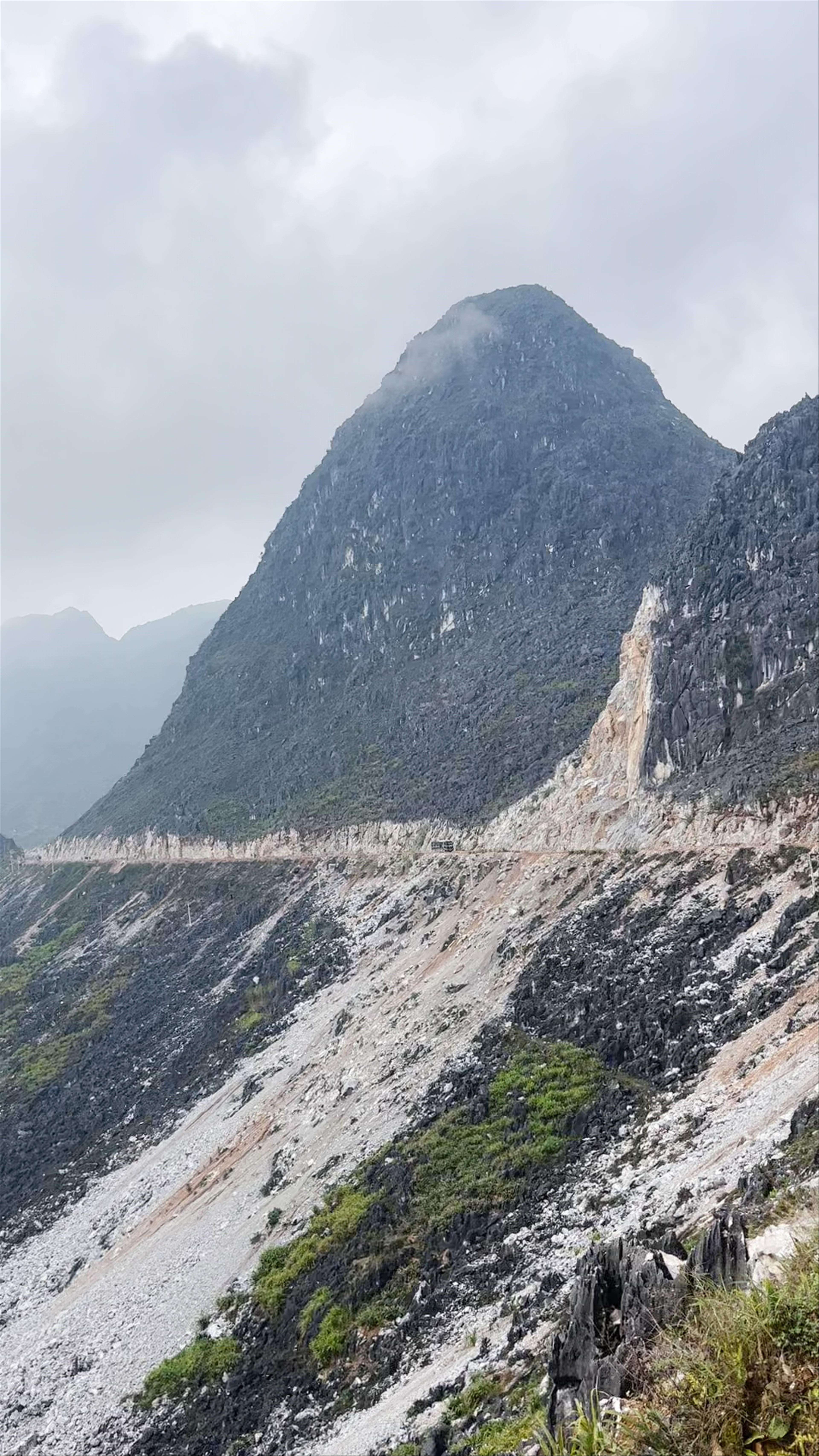 Ha Giang Loop Tour from Hanoi