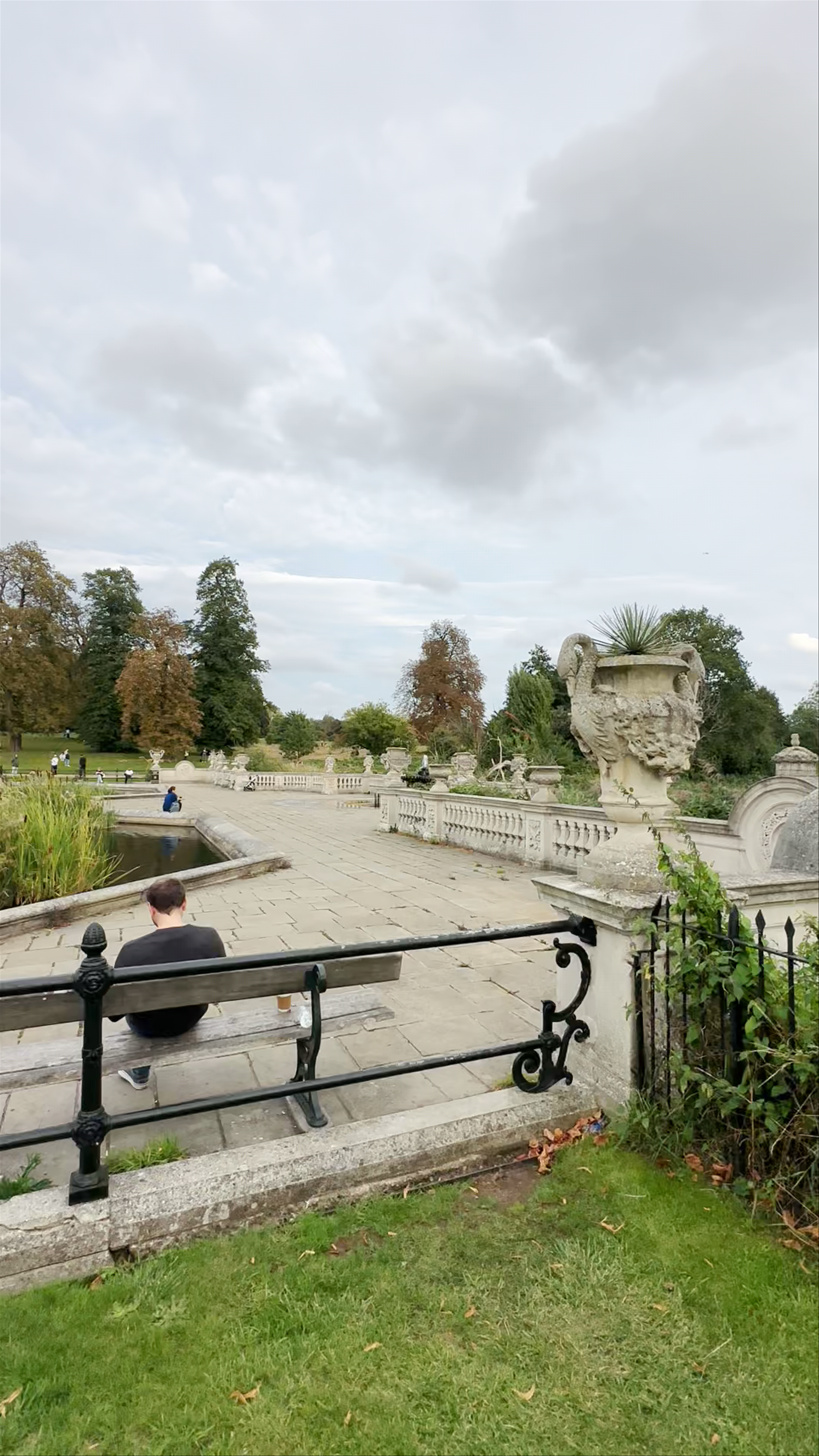 Italian Water Gardens: A Serene Escape in London