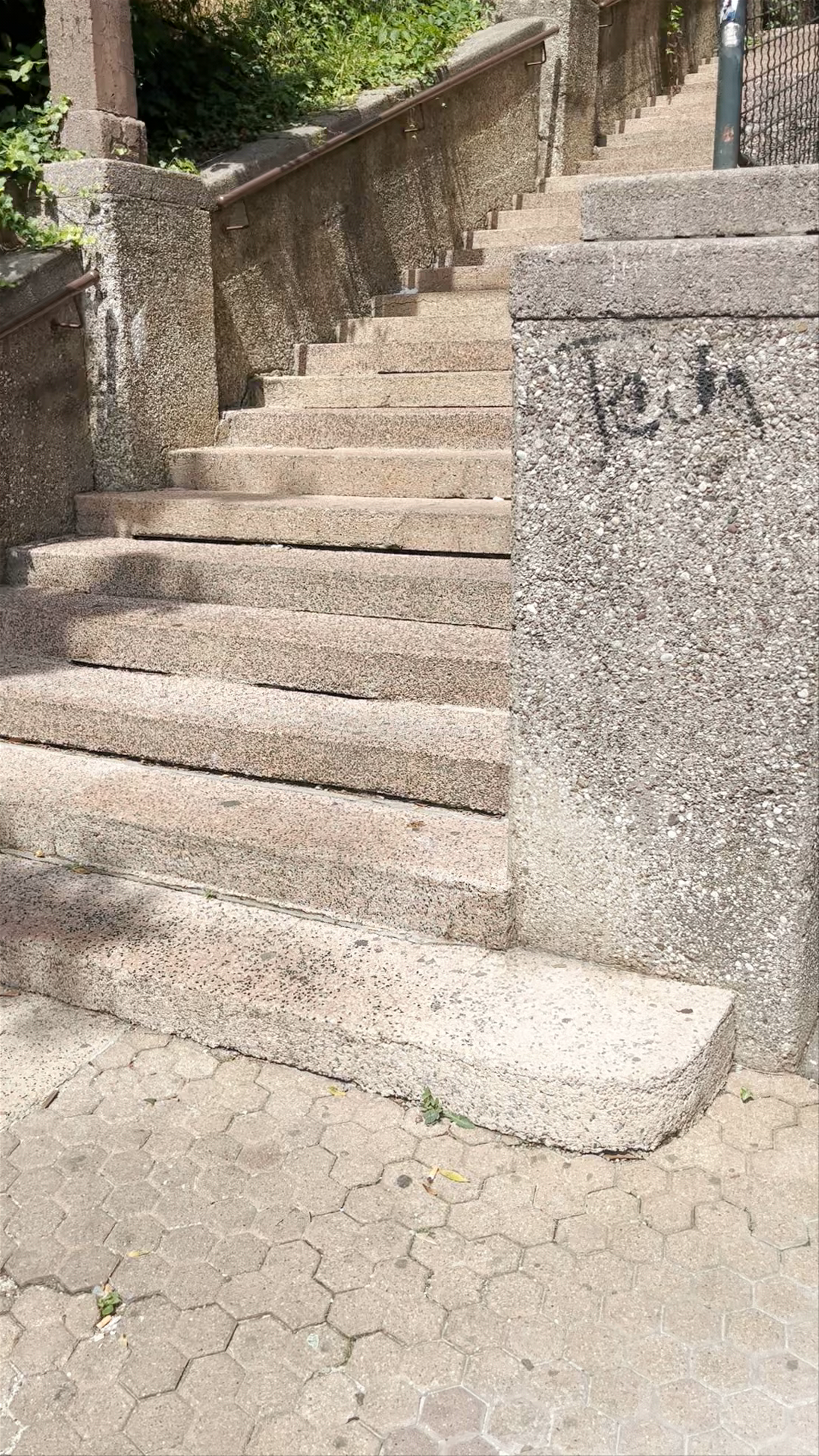 Schlosserove Stube: Hidden Stairway Oasis in Zagreb