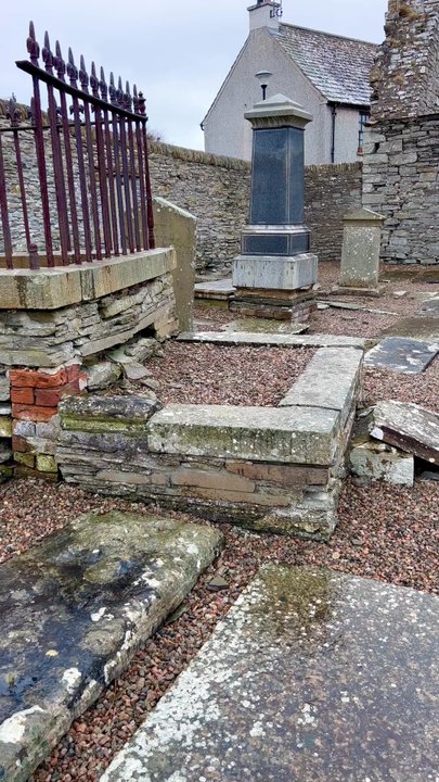 Old St Peters Kirk - Views from the kirkyard (graveyard) - Landmarks & Historical Buildings Near Me - Thurso