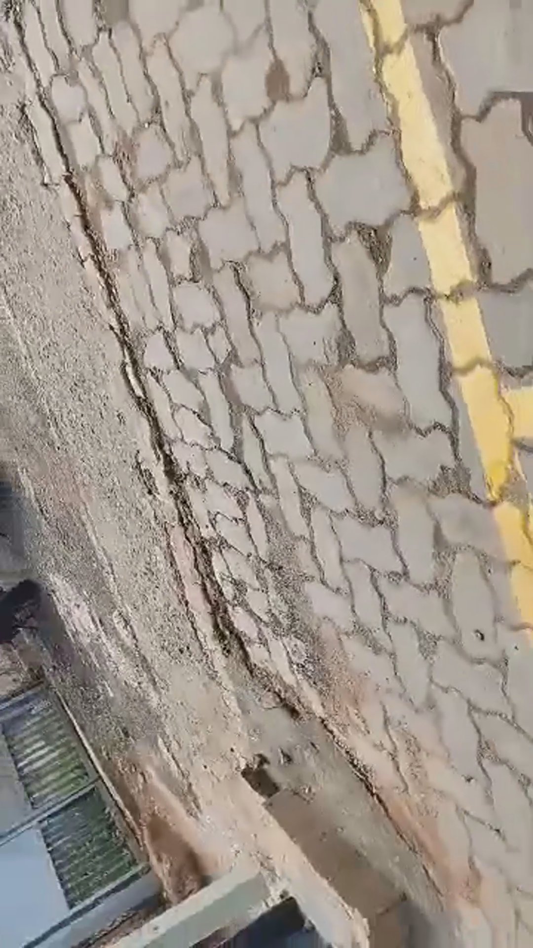 Walk-around video thumbnail