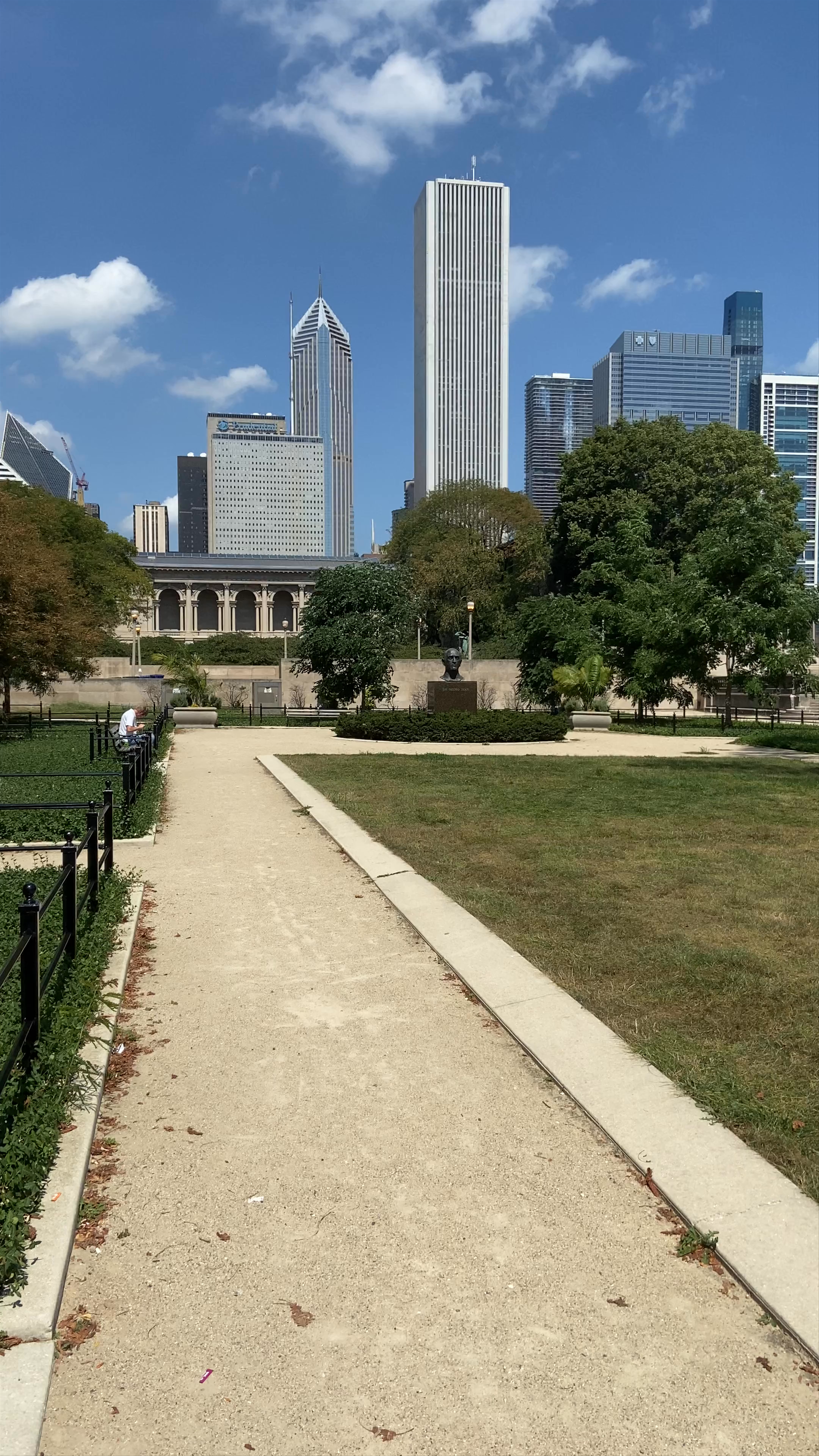 Serene Urban Escape at Sir Georg Solti Garden, Chicago