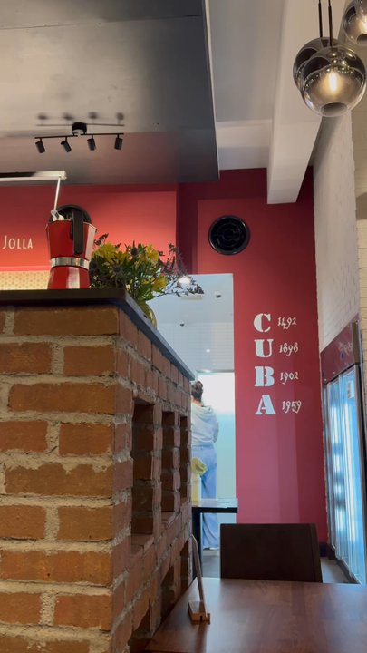 Havana Kitchen - Atmosphere - Cuban Near Me - La Jolla, California