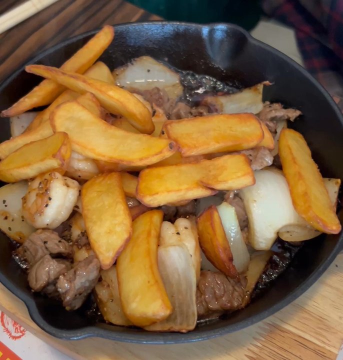 Saigon Palace - Beef, shrimp and potatoes (aka french fries) not what we were expecting for "potatoes" - Vietnamese Near Me - Burnsville, Minnesota