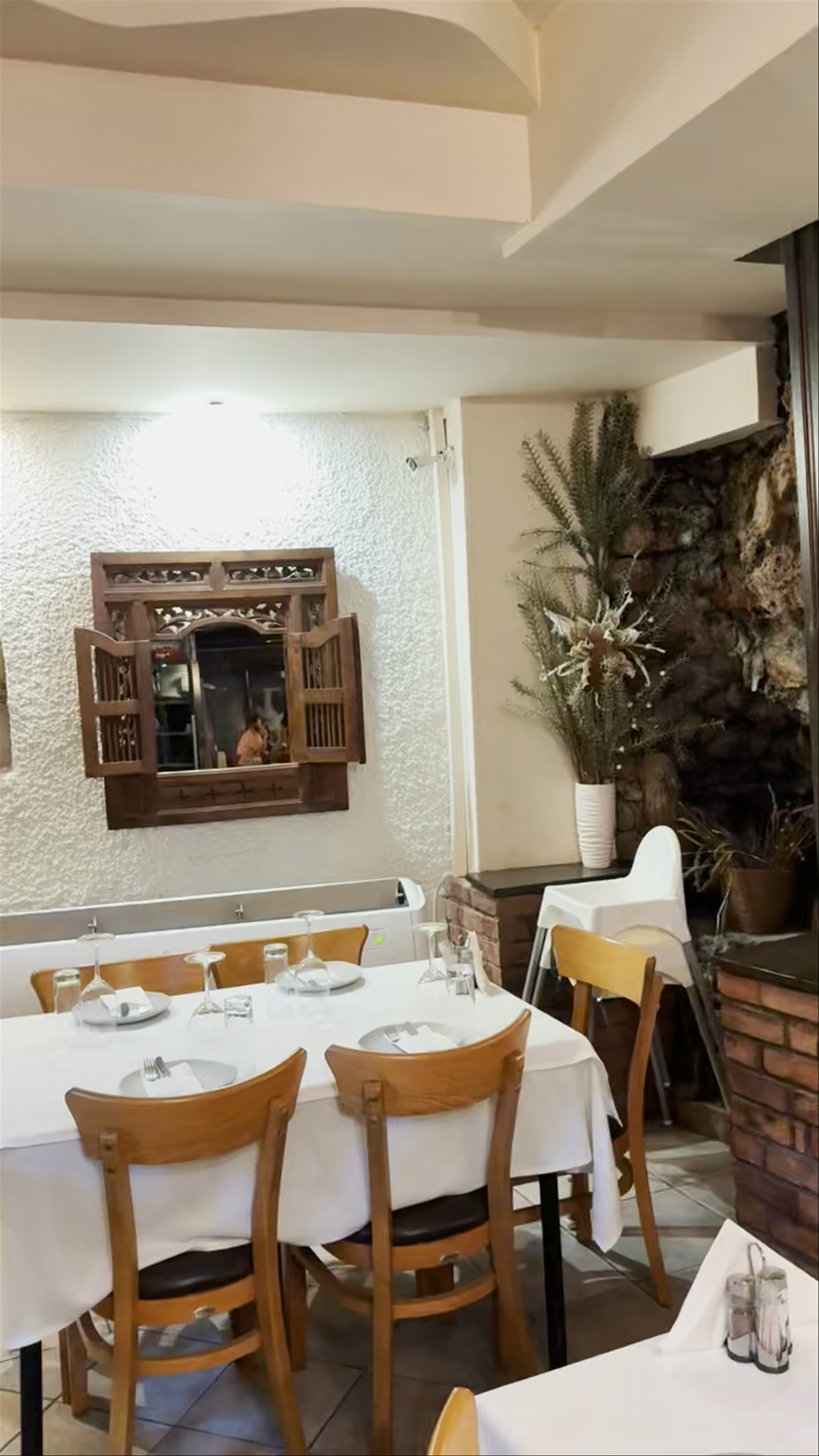 Cozy Cave Dining Experience in Veria, Greece