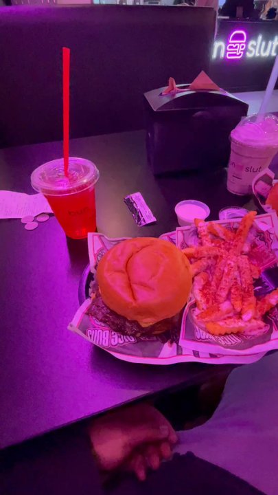 BunSlut - Burgers Near Me - Missouri City, Texas