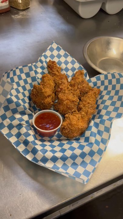 Whiskey River - Delicious chicken strips. - Dive Bars Near Me - Nampa, Idaho