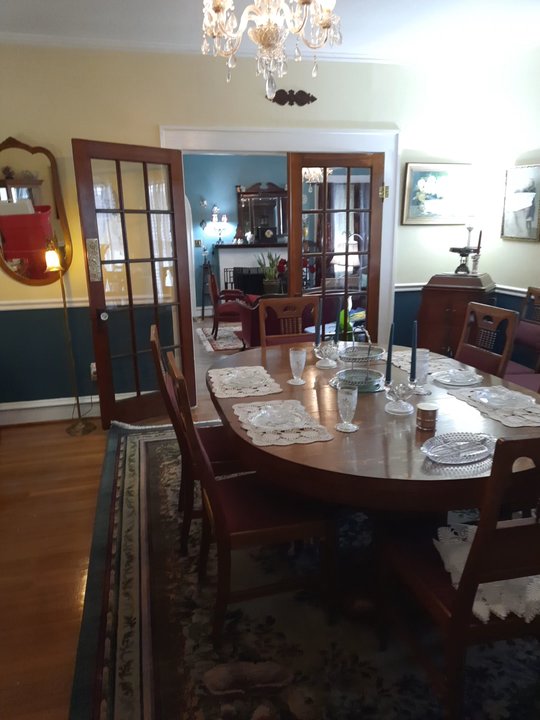 Luxe Green Cleaning - Formal DR - Home Cleaning Near Me