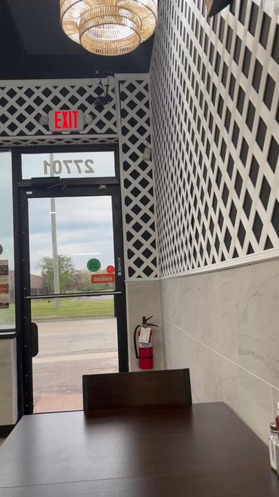 Shawarma Castle - Nice ambiance - Mediterranean Near Me - Madison Heights, Michigan
