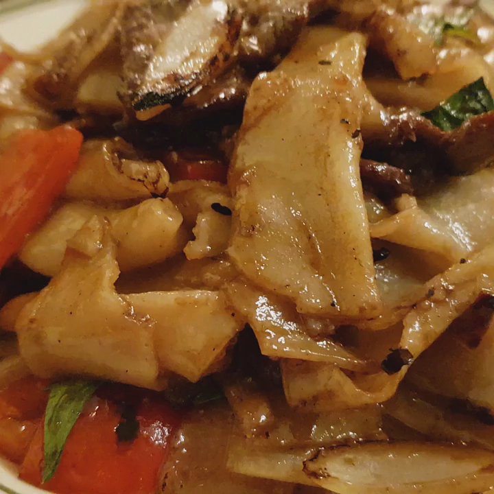 Amina Thai - Yummy Drunken Noodles... actually the best drunken noodles! - Thai Near Me - Silver Spring, Maryland