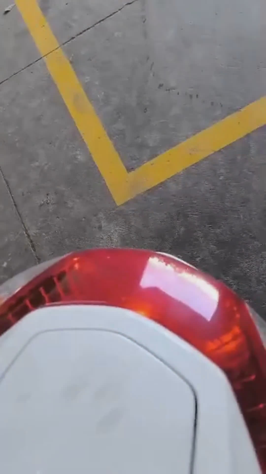 Walk-around video thumbnail