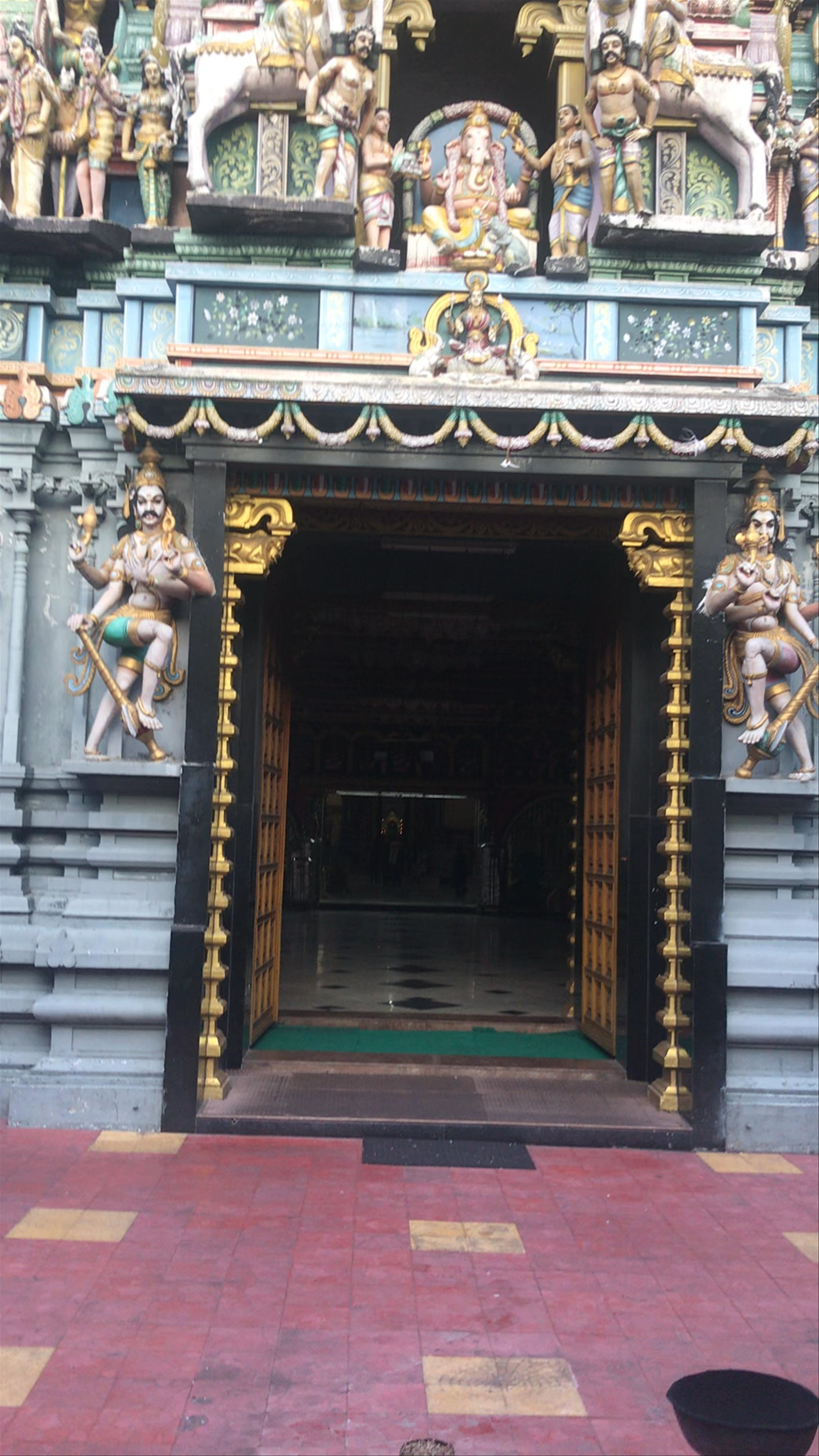 Temple of Sri Kailawasanathan Swami Devasthanam Kovil: Spiritual Heritage in Colombo