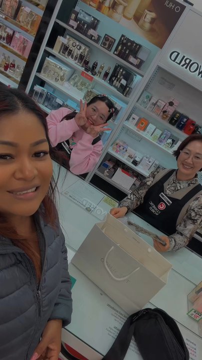 Cosmetic World - The girl and the lady treated me very well; they explained each product and recommended the best ones for my skin type. - Cosmetics & Beauty Supply Near Me - Temple City, California