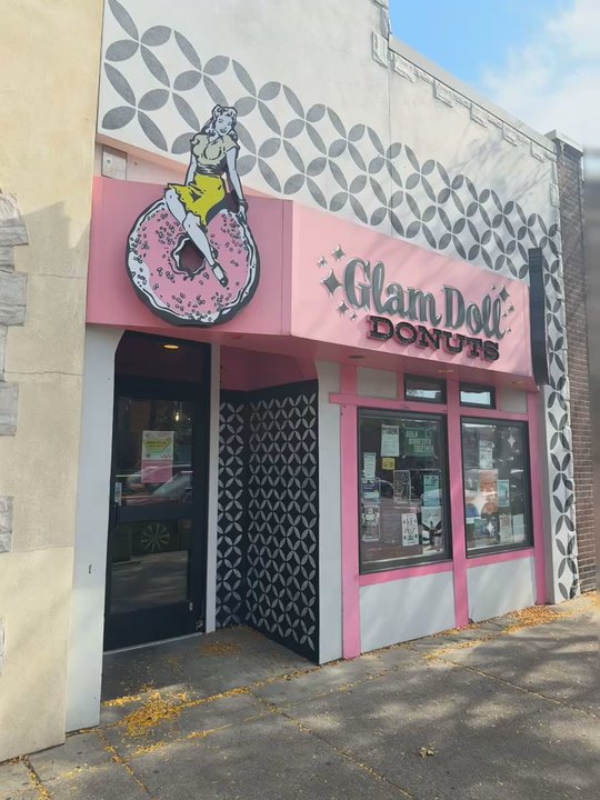 Glam Doll Donuts - Donuts Near Me - Minneapolis, Minnesota