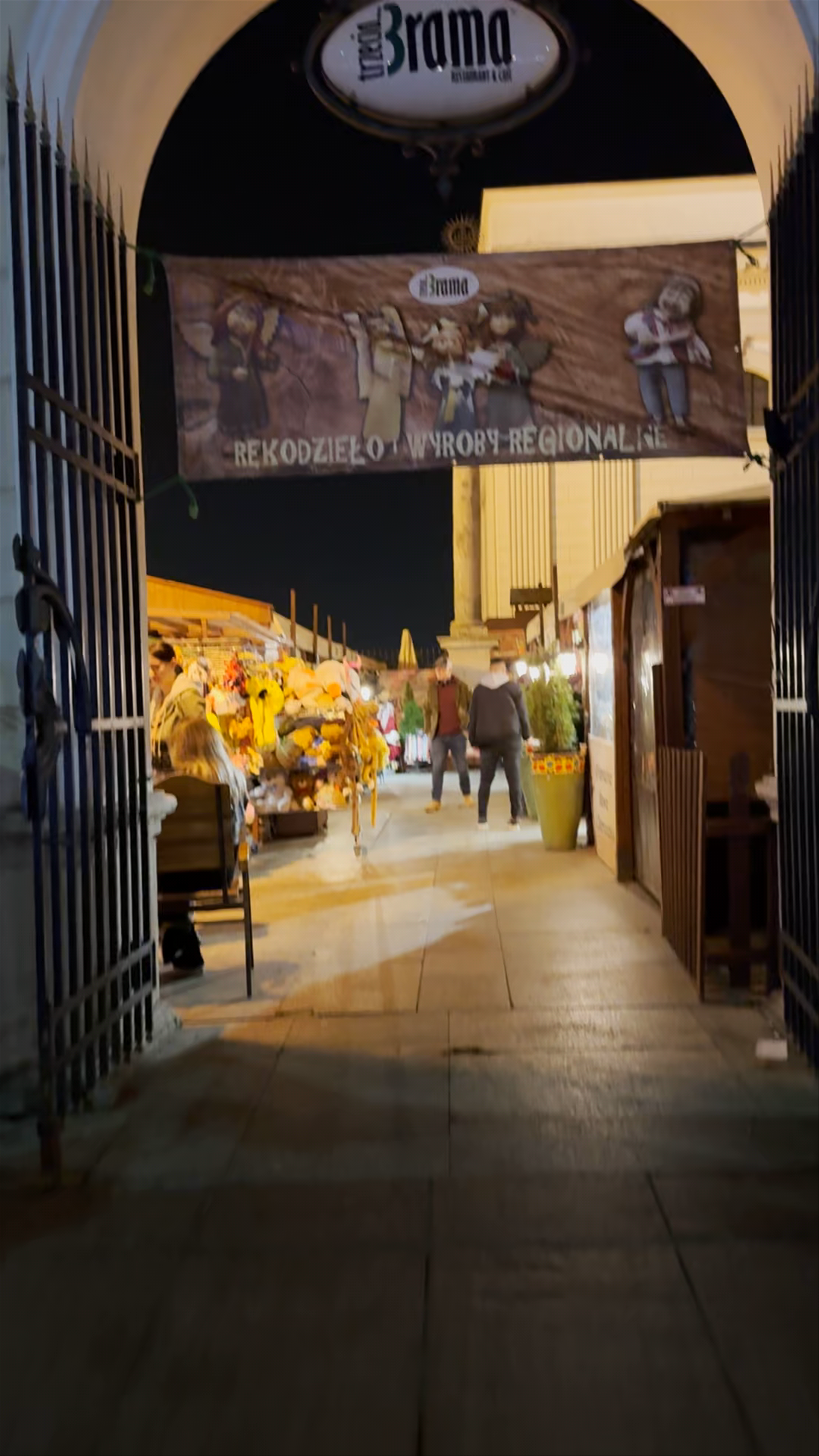 Trzecia Brama Market Night Stroll in Warsaw