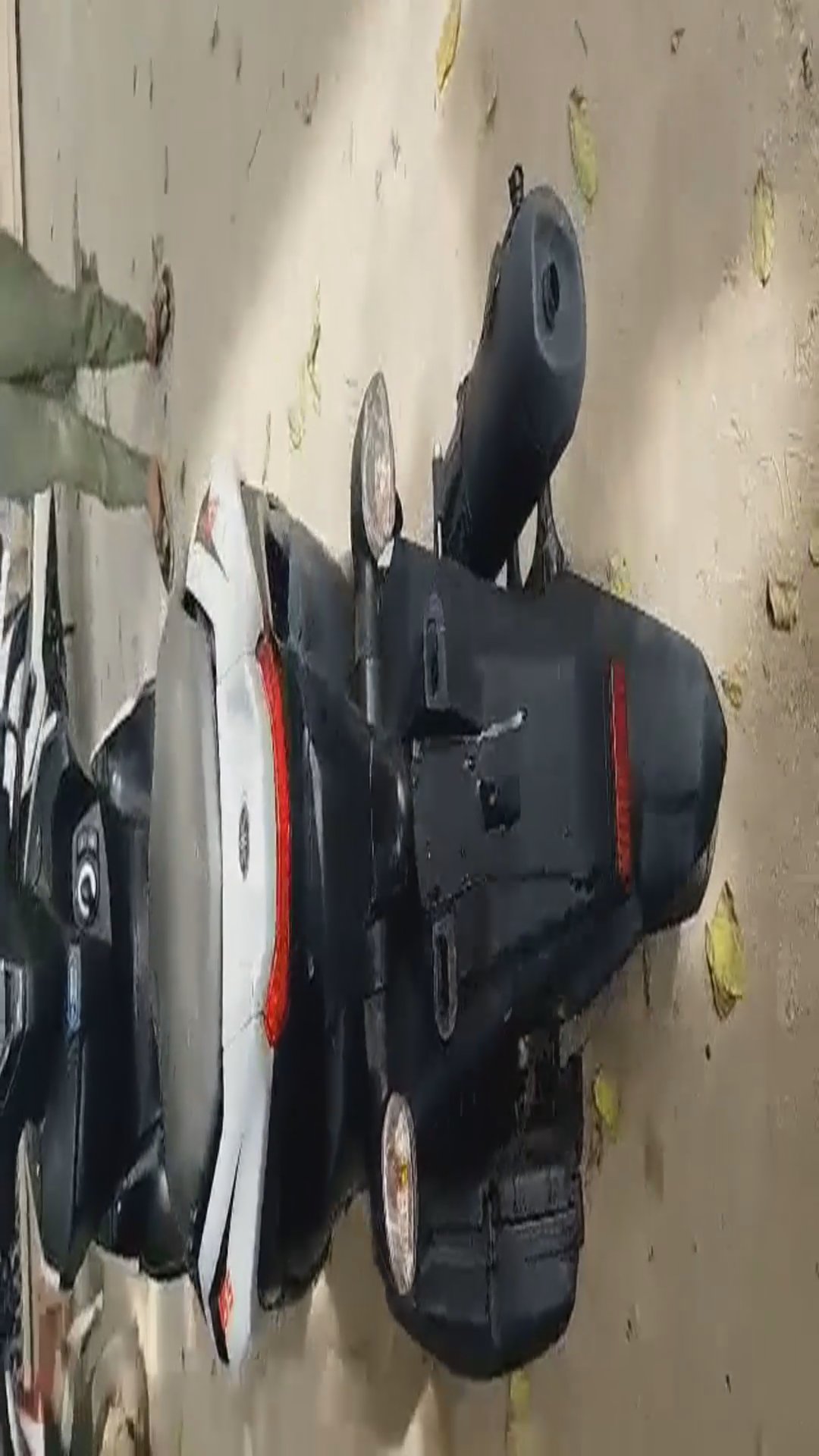 Walk-around video thumbnail