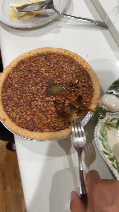 Pie in the Sky Pie Co. - Don't waste your money by coming here and save the time by just going to HEB instead! You're welcome. - Bakeries Near Me - Conroe, Texas
