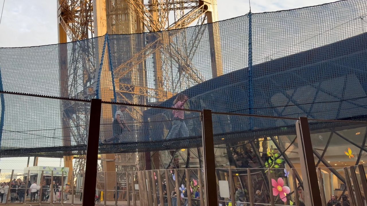 La Tour Eiffel - Elevator - Landmarks & Historical Buildings Near Me - Paris, 75
