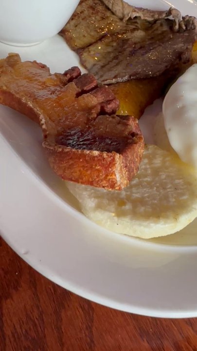 Sabores Restaurant - Colombian Near Me - Orange, Connecticut