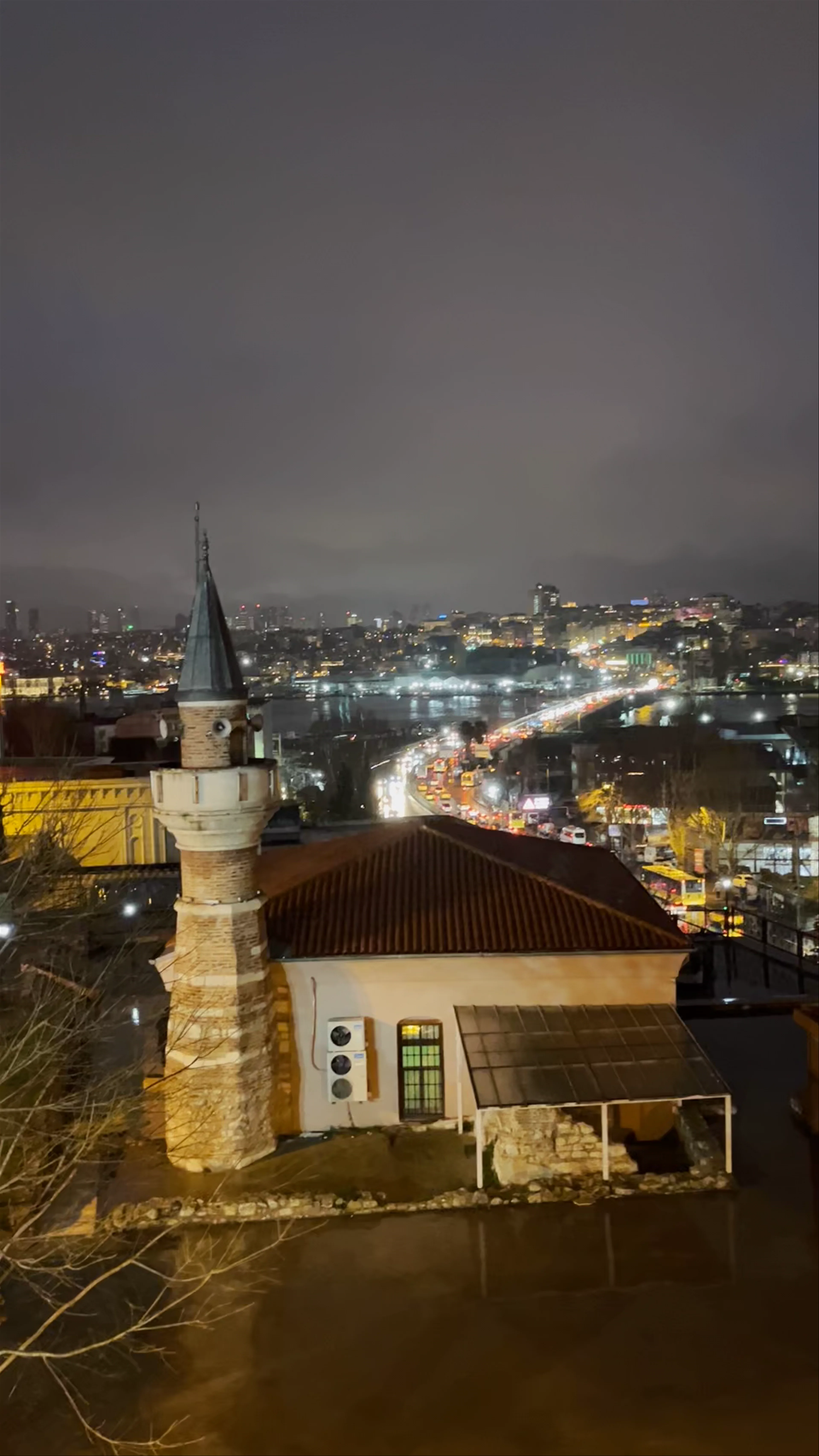 Zeyrek, Fatih Belediyesi Çay Bahçesi, Zeyrek Mehmet Paşa Sokak