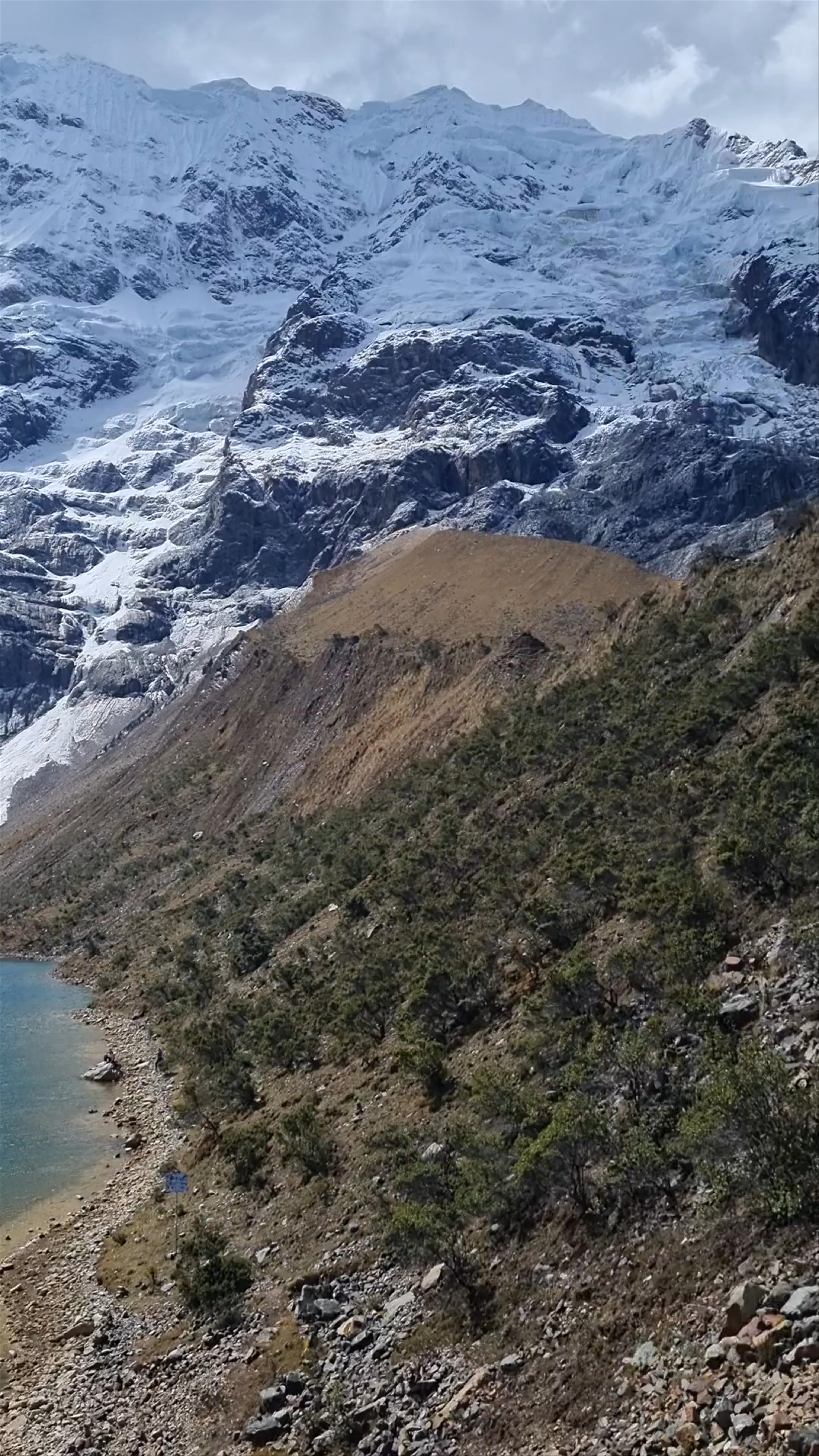 Humantay Lake: Awe-Inspiring High-Altitude Serenity in Peru