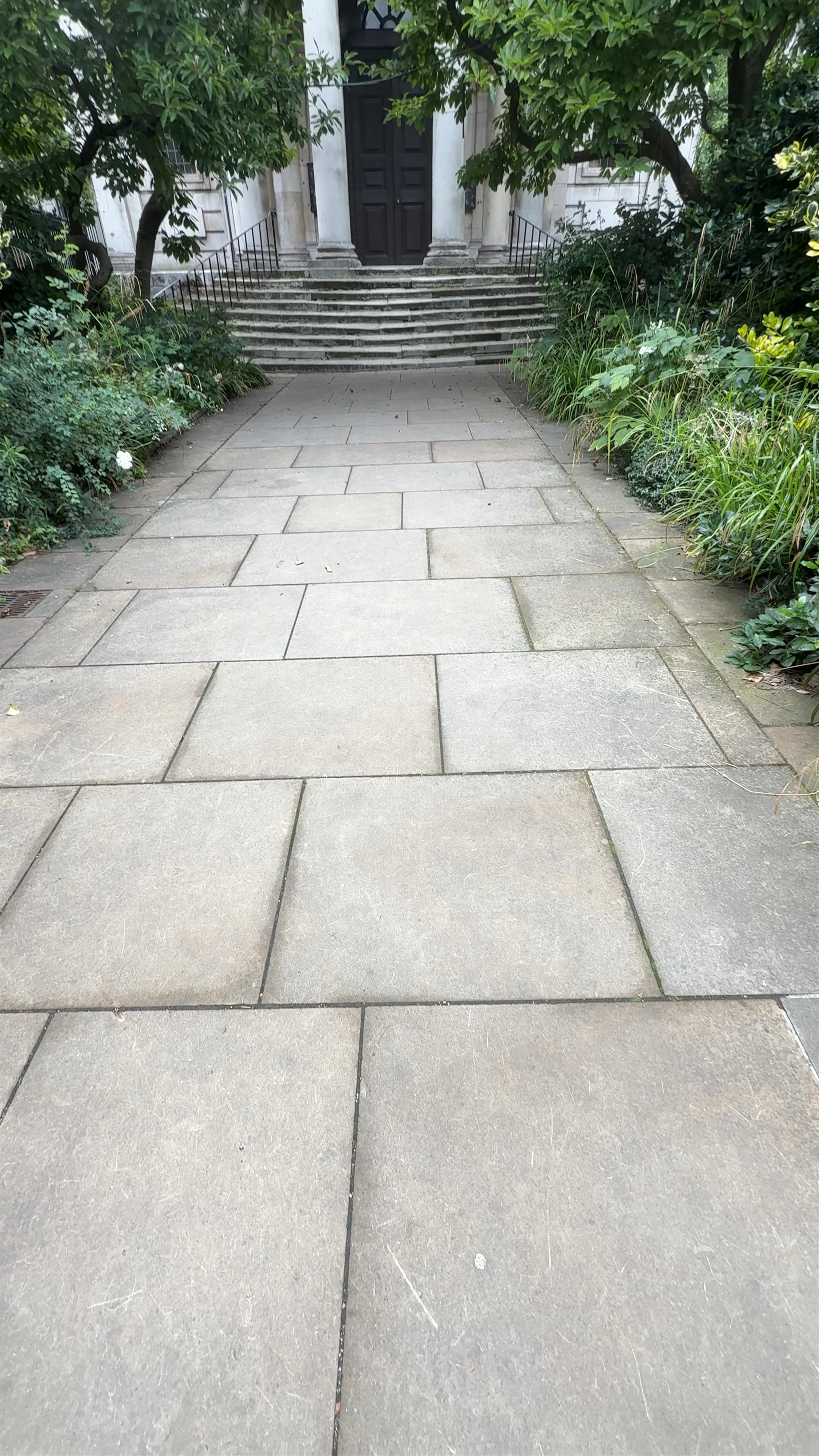 St Mary le Strand Church: Historic Serenity in Central London